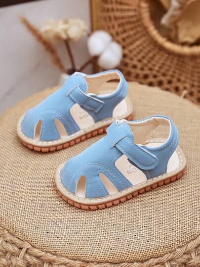 Yibubu Blue Infant Sandals,Male And Female Babies The Same Style,Closed Toe Hollow Design,Soft Rubber Sole Non-Slip,Flat Sandals For Newborn