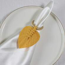 1pc Handmade Woven Bohemian Style Leaf Napkin Ring Wreath, Rustic Farmhouse Decor, Prayer Wall Hanging Leaf Napkin Ring, Wedding Home Decor, Wooden Napkin Ring, Dining Table Decoration, Easter Farmhouse Napkin Ring, Boho Dining Table Decor, Spring Party, Wedding, Holiday Dinner - Multicolor - View 15