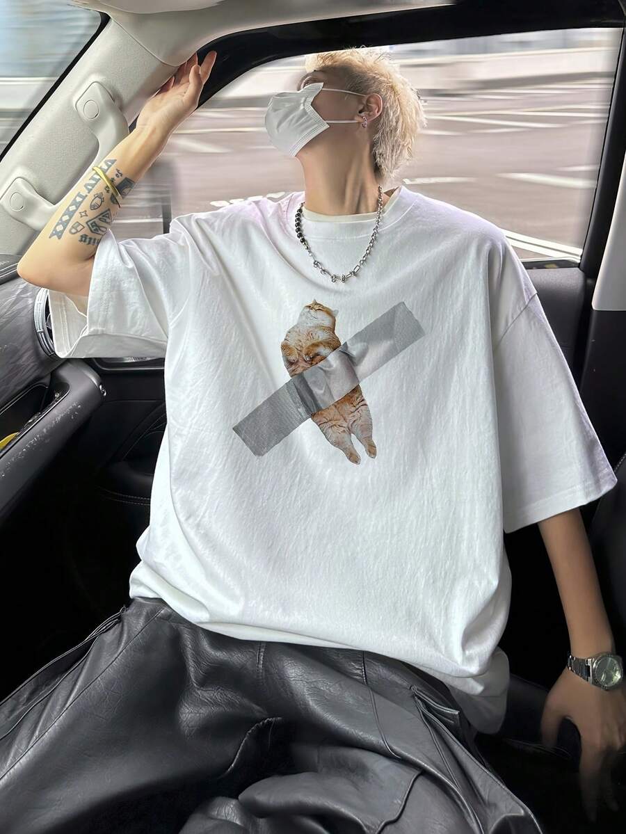 YUANXING  Men's Graphic T-Shirt - Features An Adorable Puppy Design Behind A Crosswalk Sign. White Relaxed-Fit Casual Everyday Style, Perfect For Summer Outings And Pet Lovers. Machine-Washable Soft Everyday Tee, Dog-Themed T-Shirt, Casual Wear, Fashion Tee, Breathable Tee, Short-Sleeve Top.