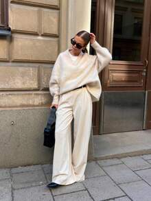 Vivid Style Women's High-End Laid-Back Style, Retro Money Style, Daily Commuting Style, Loose Solid Color V-Neck Pullover Knitted Sweater,Christmas, Christmas Sweater, Attire,New Year