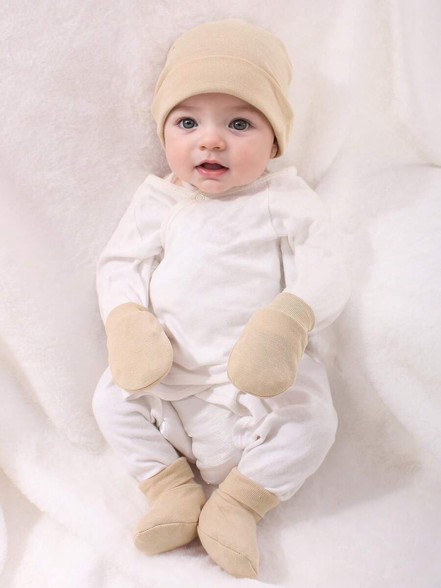 3pcs/Set Newborn Baby Soft Beanie Hat + Gloves + Socks Set - Khaki - View 1