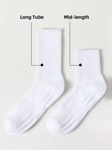 20 paires de chaussettes simples de couleur unie pour hommes, avec un coussin en éponge américaine plus épais, absorbant l'humidité, convenant pour le port quotidien, la course et les sports. Également disponibles dans des designs de couple.