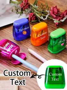 1 pièce/4 pièces Taille-crayons personnalisés qui sont pratiques et doux, ne salissent pas les mains et sont faciles à utiliser. Petits cadeaux personnalisables, convenant aux enfants, aux biens personnalisés, aux cadeaux personnalisés, aux amis, à la famille et aux camarades de classe. Petits cadeaux pour la rentrée scolaire, fournitures scolaires, achats de rentrée scolaire et fournitures de classe.