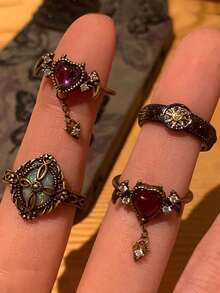 4 件套哥特式复古时尚优雅心形魔鬼水晶太阳戒指配饰套装，适合日常佩戴、街头、派对和节日