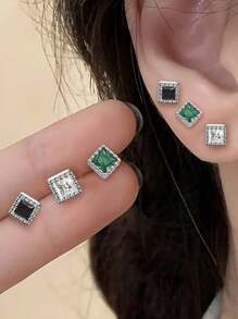 1 Pair S925 Sterling Silver Minimalist Square Diamond Screw Back Earrings, Small Dainty Cartilage Stud Earrings, Non-Piercing Clip-On Style, Fresh Elegant Layering Earrings, Gift