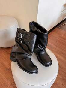 2025 春季褶皱鞋帮黑色粗跟女式短款摩托车靴