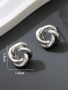 1 Pair Stylish Twisted Metal Minimalist Geometric Silver Twist Clip-On Earrings - Silver - View 6