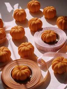 1 bucată matriță de dovleac din silicon lucrată manual - foarte potrivită pentru fabricarea lumânărilor și aromaterapie, poate face lumânări de atmosferă din dovleac de Halloween, pietre parfumate din gips, rășină și alte obiecte artizanale lucrate manual, potrivită pentru matrițe de decorare a casei, cum ar fi ornamente pentru casă, cadouri de sărbători, cadouri festive, petreceri de atmosferă etc. - alb - Vizualizare 1