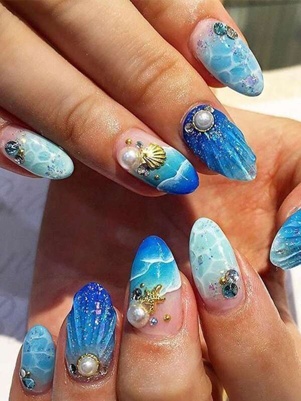 Set de 24 piezas de uñas postizas con puntas francesas, arte de uñas 3D, uñas con diseño de conchas marinas para el verano azul, uñas de gel de playa esenciales