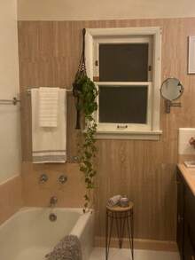 PVC防水自粘墙纸卷墙家具橱柜乙烯基装饰膜木纹贴纸家居装饰木纹壁纸自粘家具变色衣柜贴纸家居装饰材料和用品 - 卡其色 - 查看 2