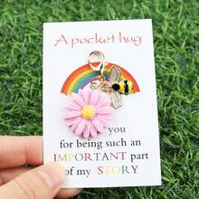 1pc/4pcs/8pcs Enamel Flower & Bee Keychains Set With "A Pocket Hug" Rainbow Gratitude Cards ,Bee And Daisy Keychain, Teacher Appreciation Gift, Back-To-School Gift ,Parties Gift, Holidays & Anniversaries Gift, Ideal As Key/Bag Charms Bag Accessories Lanyards With Id Holder Car Accessories