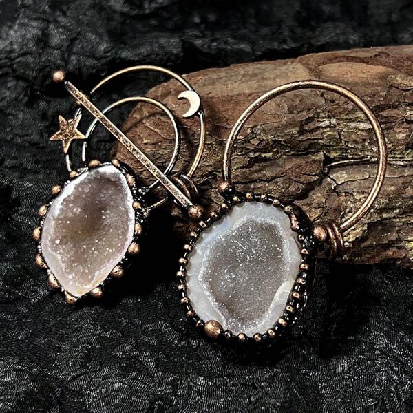 1 Peça Colar Pingente de Ágata Geodo Vintage com Banho de Cobre, Joias de Moda Exclusivas e Declarativas, Presente para Mulheres (Forma e Cor de Geodo Aleatórios)