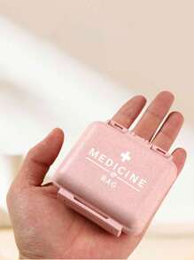 Mini caixa de remédios portátil com 6 compartimentos, caixa de remédios pequena com 6 compartimentos, caixa de remédios pequena rosa com a letra "medicine", caixa de armazenamento para 6 dias por semana, organizador inicial de comprimidos para viagem, estojo portátil para comprimidos com 6 compartimentos, caixa de comprimidos diária para guardar vitaminas, pequeno recipiente para comprimidos para bolsa de bolso, organizador de medicamentos, estojo para guardar pingentes com letras de identificação, brincos, anéis, caixa para guardar joias, essencial para famílias, essencial para viagens
