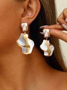 1 Pair Vintage Asymmetrical Chic Glazed Cow Print Lightweight Luxury Geometric Earrings