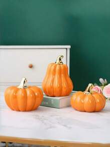 1pc Pumpkin Shaped Ceramic Decoration Piece, Minimalist & Modern, Suitable For Desk, Office, Home Decor, Essential Halloween Decoration & Gift