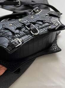 Gothic Bat Wing Handbag Y2K Rock Punk Style Rivet Decoration Solid Color Crocodile Pattern Adjustable Shoulder Strap Shoulder Crossbody Bag Suitable For Cosplay Party Halloween Music Festival Street Shooting.
