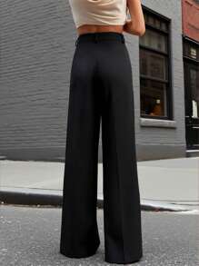 Pantalon droit noir unicolore, élégant et décontracté, idéal pour le bureau et les déplacements. Convient à une utilisation quotidienne, pour le trajet et le bureau.