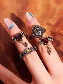 4 件套哥特式复古时尚优雅心形魔鬼水晶太阳戒指配饰套装，适合日常佩戴、街头、派对和节日