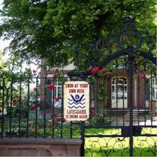 1 件复古锡标签金属，趣味标语 - 游泳风险自负，救生员再次喝醉，泳池标志，复古趣味牌匾标志，适用于泳池海滩水上乐园装饰户外标志尺寸 8 X 12 英寸预留孔，款式随机