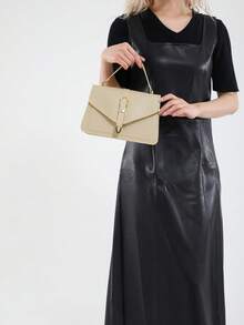 纯色简约时尚手提包，学生大学街头休闲斜挎包，鳄鱼纹毛毡斜挎包，经典新月形单肩包，女士时尚流浪包手提包和钱包