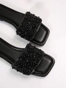 Nuevas sandalias holgadas de moda con adornos de perlas y cristales, punta cuadrada anti-deslizante, versátiles para playa/resort, para mujer de talla grande