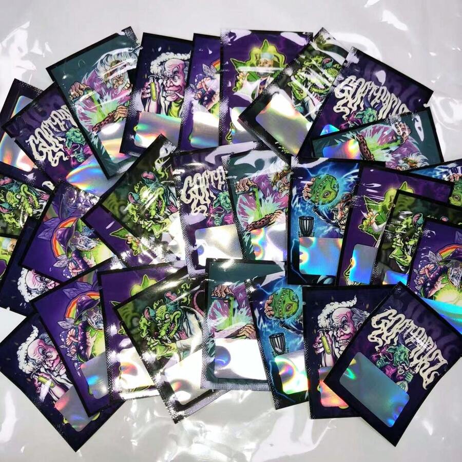 100Pcs Mylar Ziplock Bags,2.36*3.15 Inch,Reusable Aluminum Foil Pouches With Clear Window,Smell-Proof And Sealable Party Gifts Package Bags,3D Laser Holographic Gift Packaging Bags