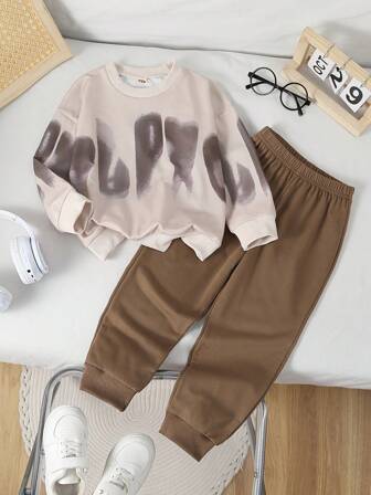 2 件套年轻男孩休闲运动服，宽松连帽运动衫和裤子，适合外出穿着，时尚，嘻哈风格，秋冬