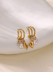 1 paire de boucles d'oreilles à tige en acier inoxydable et perle de fantaisie, accessoires d'oreille en forme de cœur de luxe convenant pour les fêtes, les banquets, les festivals de musique, les vacances, les rendez-vous ou en cadeau pour les femmes