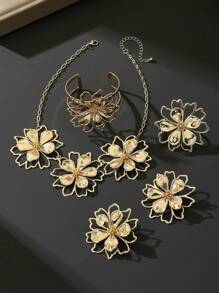 1 Set Women's Jewelry, Including 1 Necklace With Exaggerated Tropical Gold Double Layer Five Leaf Flower Pendant, 1 Pair Earrings, 1 Ring, 1 Bracelet