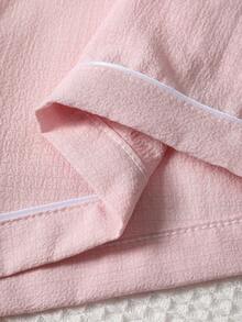 Set de 2 piezas de pijama de verano de color negro sólido con arrugas para mujer, camisa de manga corta con botones y pantalones cortos, ropa de estar en casa casual - Rosa - Ver 6
