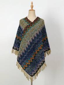 1 件纯色镂空蝙蝠翼流苏针织斗篷