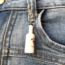 10 pezzi Portachiavi a forma di bottiglia di birra - Portamonete colorato in miniatura con clasp in metallo, accessori per feste di novità per donne, regali unici per la nascita, charm per borse e accessori decorativi, organizzatore di chiavi Design plissettato * Porta chiavi, Accessori per birra