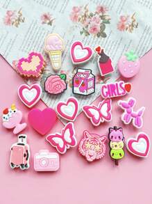 20 pièces de la série "Monde rose", accessoires de chaussures en PVC avec le rose comme couleur principale, avec des éléments tels que des cœurs, des papillons, des glaces, des fraises et des appareil photo, ainsi que des styles de texte "GIRLS". Les couleurs sont douces et sucrées, le style est mignon et ludique, convient pour la décoration de chaussures, transmettant un cœur de fille et une atmosphère romantique.