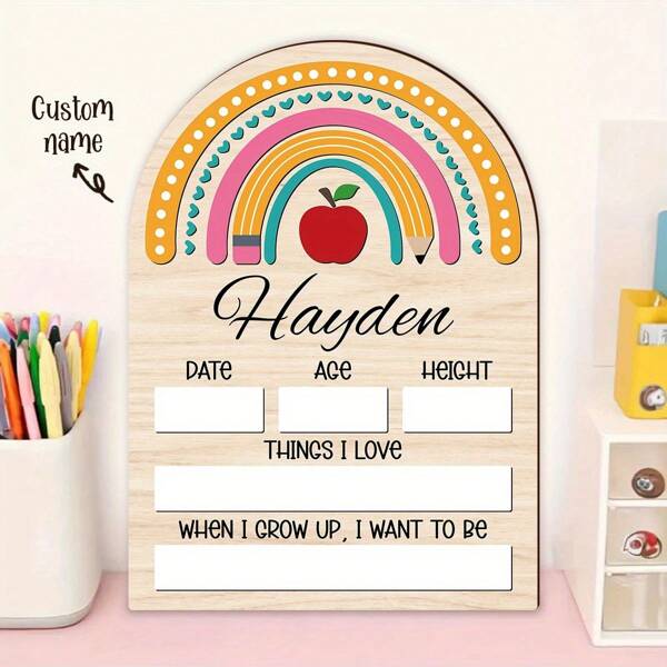 1 peça, quadro decorativo personalizável de volta às aulas com nome, data do primeiro dia de aula, placa de retorno do aluno, relógio do primeiro dia, maçã, lápis de cor, bandeiras, presente de volta às aulas de madeira com design de tesoura, temporada de volta às aulas