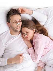 60/30 Magnetic Nasal Strips + 4 Nose Clips + 1 Magnetic Remover, Nose Dilator, 30/15 Pairs Of Anti-Snoring Nasal Strips, 4 Comfort Clips - Increase Oxygen Intake, Reduce Snoring, Improve Quality Of Sleep - Sweat-Proof, Skin Friendly Nasal Strips, Magnetic Nasal Strips, Nose Breath Dilator, Suitable For Both Men And Women