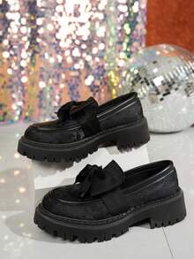 Damen klassische, bequeme Loafers mit Schleifen-Dekor und niedrigem Absatz, aus poliertem Material, elegant-retro im britischen Stil, komfortable Plateausohle, aus weichem PU-Leder, Mode-Schuhe für Frühling/Herbst