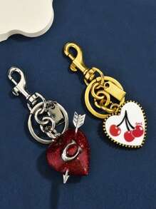1 pièce Porte-clés en forme de cœur avec lettre cerise, en alliage de zinc élégant et à la mode, personnalisé. Porte-clés cerise polyvalent et haut de gamme, unique, accessoire de sac, pendentif. Cadeau créatif spécial, accessoires de voiture, charms de sac