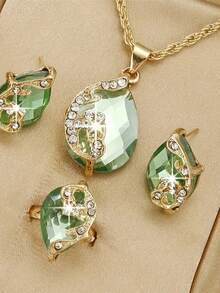 4pcs/Set Women Fashionable Water Drop Crystal Necklace Set