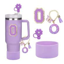 Set de 4 accesorios para tazas con la letra A - 1 tapa de pajita, 1 colgante con la letra A, 1 base protectora de silicona para tazas, 1 etiqueta con la letra A para tazas, regalo sorpresa festivo