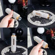 Portable Ashtray With Glass Diamond Nozzle. Suitable For Many Scenarios. Car Ashtrays, Ashtrays For Cleaning The Interior Space Of The Car, Special Nozzles. No Drips Design, Easy To Carry And Easy To Clean.