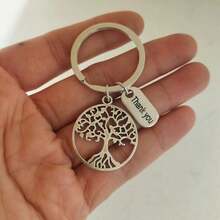 60 件生命树钥匙扣礼品套装，包括 20 张绿叶感谢卡、20 个白色欧根纱袋和 20 个空心金属钥匙扣，非常适合毕业典礼、感恩节、教师节、派对、团队奖励、鼓励、周年纪念赠品 - 彩色 - 查看 2