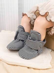 Fashionable Stripe Design Infant Socks, Simple & Comfortable Hook And Loop Easy On/Off