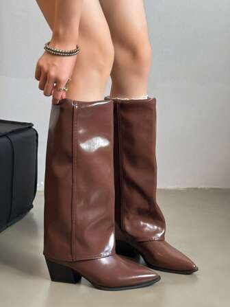 卡其色阔腿裤女筒靴，2025年新款夏季尖头直筒高筒靴，西部牛仔靴，棕色靴子