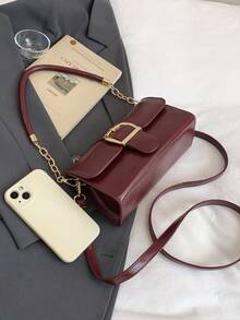 新款女士皮革锁扣方形小号单肩斜挎包，时尚简约通勤腋下百搭优雅女士手提包 - Red Plum - 查看 11