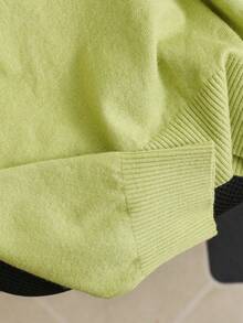 GIGOGOU 女款純色針織基本款薄款V領休閒毛衣上衣，柔軟長袖，適合日常穿著與居家，春秋季，綠色秋季服飾 - 綠色 - 查看 10