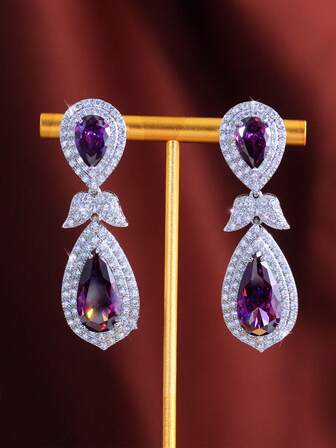 1 paire de boucles d'oreilles pendantes longues avec cristaux CZ en forme de larme violets, plaqués argent avec feuille en zircone cubique. Bijoux pour mariées, demoiselles d'honneur, fiançailles, banquets, concours de beauté, soirées de gala, cadeau pour femmes