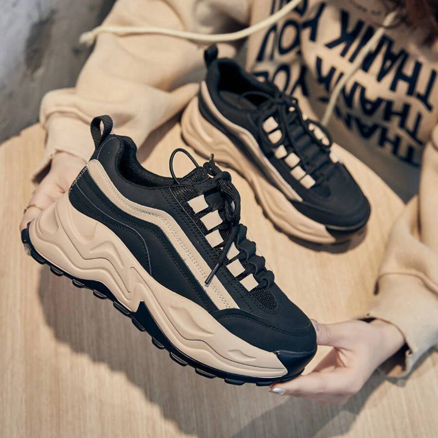 Women Sports Shoes