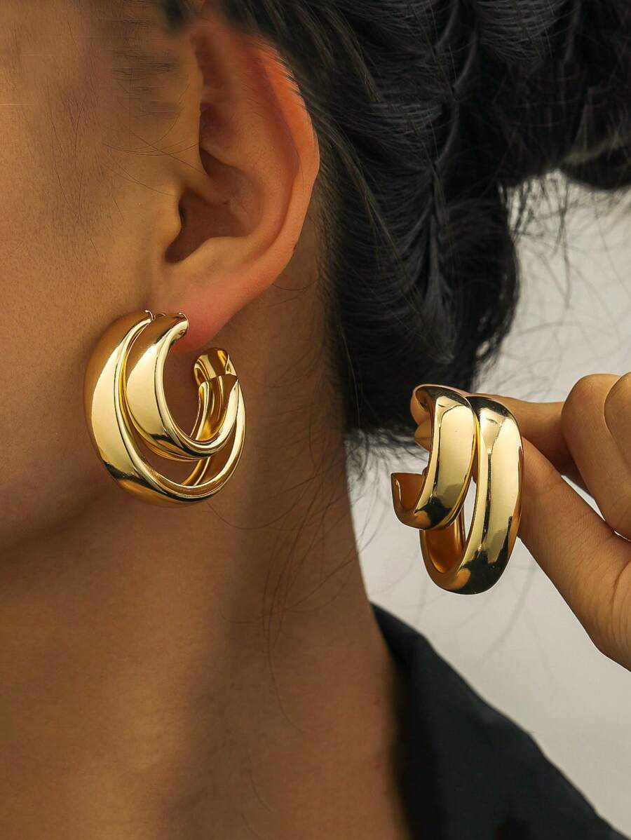 1 par de brincos de argola personalizados banhados a ouro, de dupla camada, exagerados, de metal liso, em formato de C, para mulheres