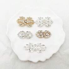 纯色水钻装饰优雅开衫披肩，带固定扣，衬衫翻领前夹