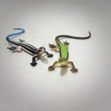 1pc Realistic Lizard Shaped Cat Toy, Durable Plastic Reptile Pet Toy For Interactive Play And Exercise For Cats 6 Months And Up, Battery-Free Indoor Cat Toy